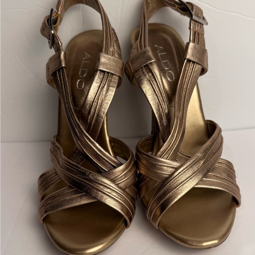 ALDO Women's Gold Strappy Sandals Sz 7 - Picture 5 of 11